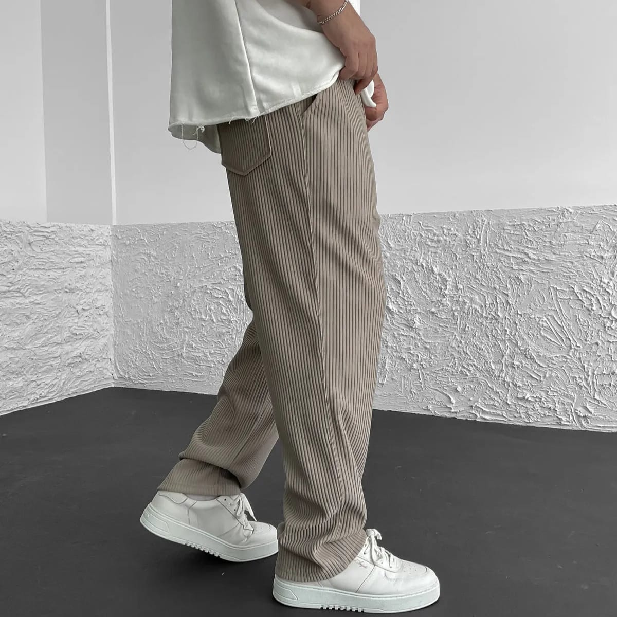 Men's Ribbed Knit Relaxed-Fit Pants