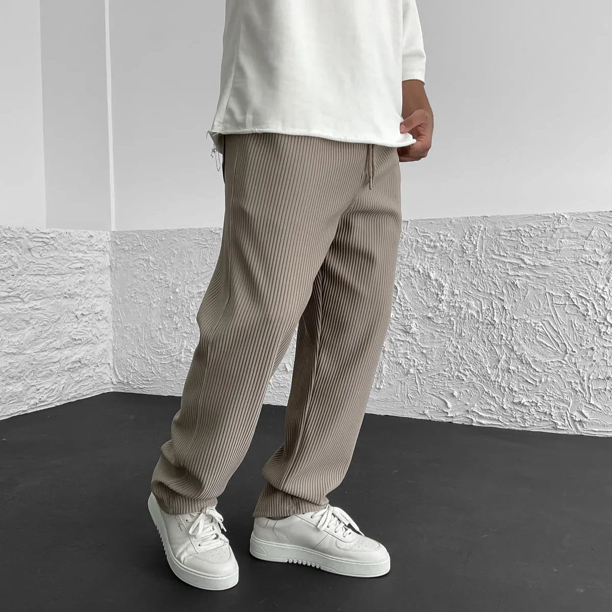 Men's Ribbed Knit Relaxed-Fit Pants
