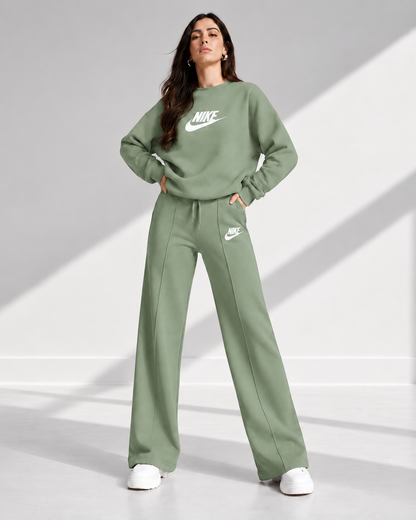 Women's Relaxed Sweatshirt & Wide-Leg Pants Set