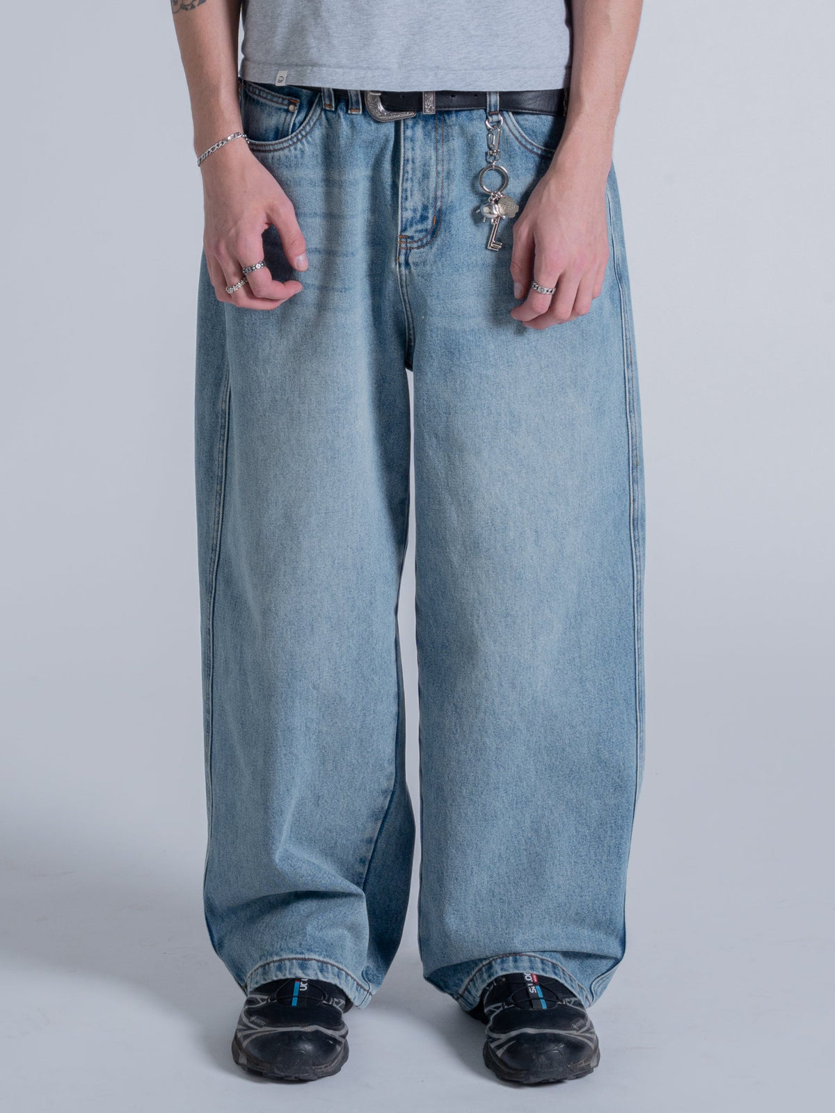 Men's Classic Loose Fit Jeans